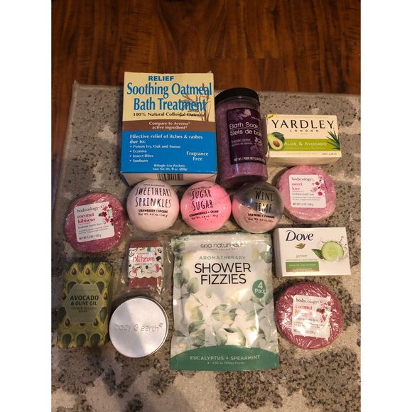 Moving sale! Huge Bath and Body Lot of 14 Items!